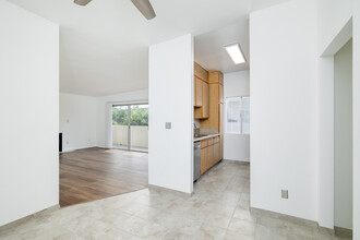 9736 Charnock Ave in Los Angeles, CA - Building Photo - Interior Photo