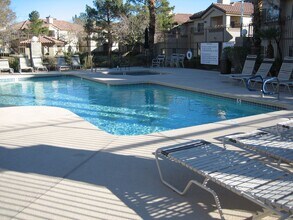 8501 W University Ave in Las Vegas, NV - Building Photo - Building Photo