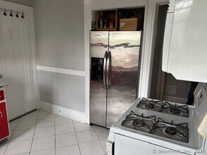 249 Highland St in New Haven, CT - Building Photo - Building Photo