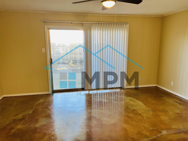 66 W Elmwood Dr in Monroe, LA - Building Photo - Building Photo