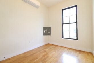 118 Kingsland Ave-Unit -1 in Brooklyn, NY - Building Photo - Building Photo