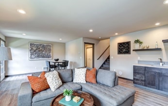 14920 Manor Way in Lynnwood, WA - Building Photo - Building Photo