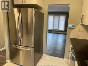 6704 Rose-Ville Garden Dr in Windsor, ON - Building Photo - Building Photo