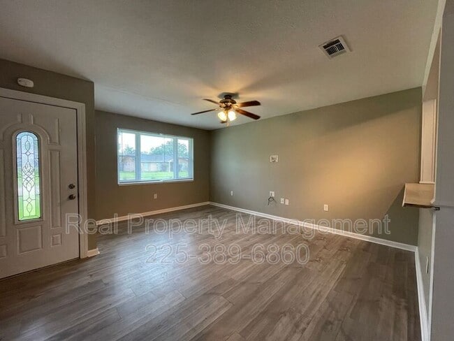 14437 Locust St in Baton Rouge, LA - Building Photo - Building Photo