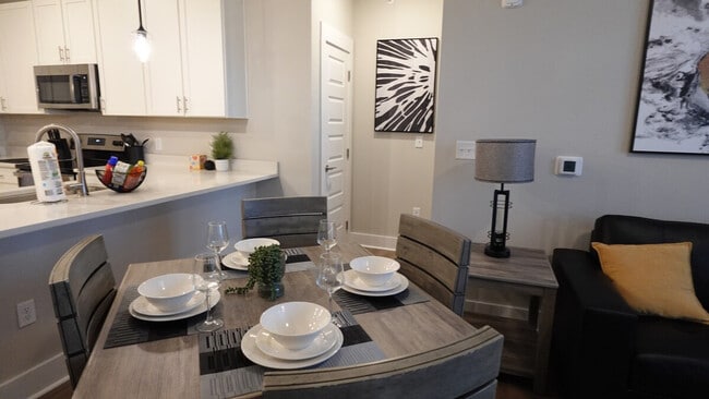 1985 Startown Rd in Hickory, NC - Building Photo - Building Photo