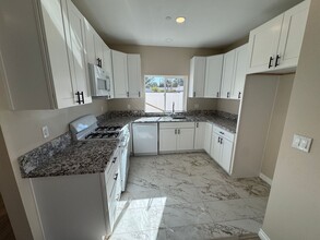 1259 Marline Ave in El Cajon, CA - Foto de edificio - Building Photo