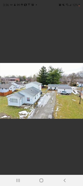 4946 Camden St, Unit Big Camden in Indianapolis, IN - Foto de edificio