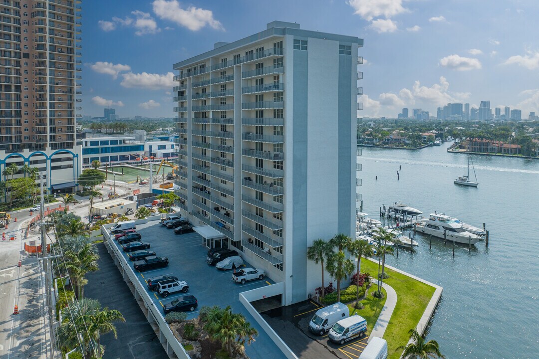 Portofino Condominiums in Fort Lauderdale, FL - Building Photo