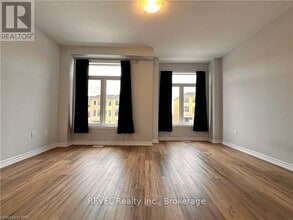290-290 Equestrian Way in Cambridge, ON - Building Photo - Building Photo