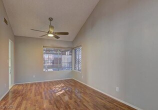 885 Veranda View Ave in Las Vegas, NV - Building Photo - Building Photo