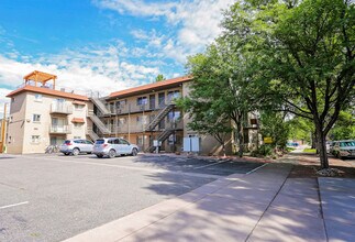 The Vertice in Denver, CO - Foto de edificio - Building Photo