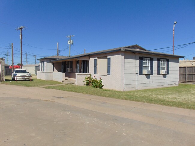 property at 3502 Peoria Ave