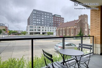 1717 Ridge Ave, Unit FL1-ID706 in Evanston, IL - Building Photo - Building Photo
