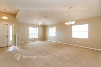 2310 Lawrence Hall St in Ruskin, FL - Building Photo - Building Photo