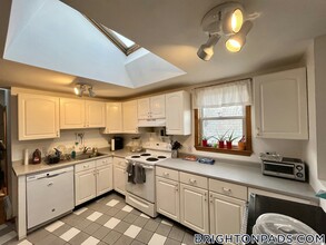 66 Brooks St in Boston, MA - Building Photo - Building Photo