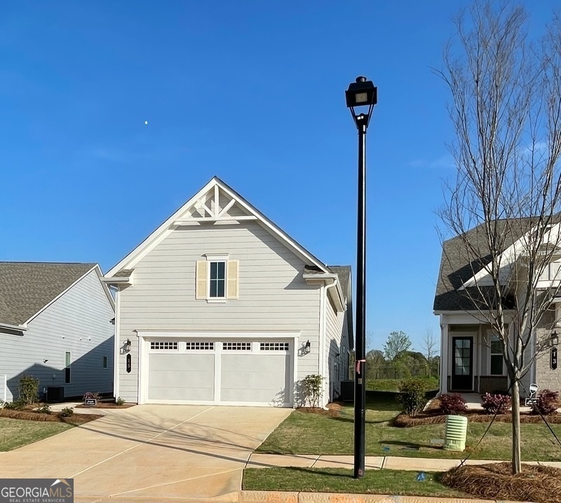 15 Cresswind Blvd in Newnan, GA - Building Photo