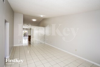 5505 W 27th Ln, Unit 1123-A in Hialeah, FL - Building Photo - Building Photo