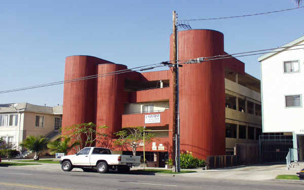 1441 E 3rd St in Long Beach, CA - Building Photo - Building Photo