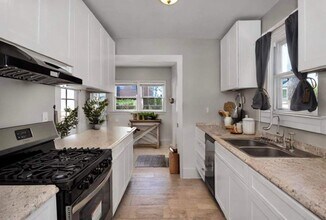 1895 Markone St NW in Atlanta, GA - Building Photo - Building Photo
