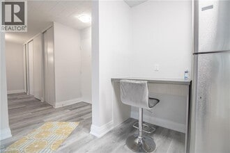 6287 O'Neil St in Niagara Falls, ON - Foto de edificio - Building Photo