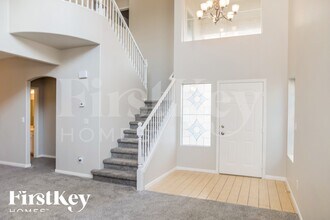 7987 Sky Birch Ct in Las Vegas, NV - Foto de edificio - Building Photo