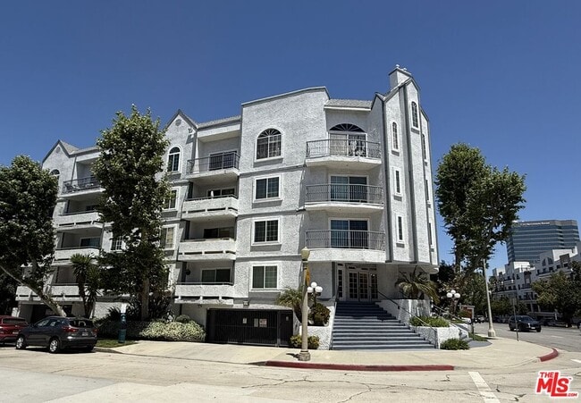 property at 4401 Sepulveda Blvd