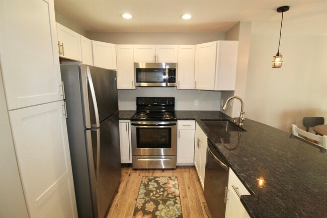 1360 Hunters Rd in Harrisonburg, VA - Building Photo - Building Photo