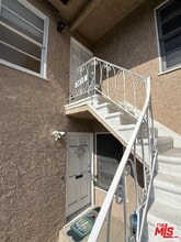 2618 S Barrington Ave in Los Angeles, CA - Building Photo - Building Photo