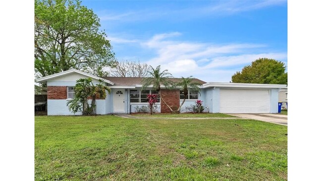 property at 1305 Estridge Dr