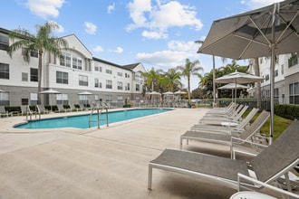 Lexington Club at Vero in Vero Beach, FL - Building Photo - Building Photo