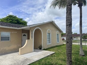 26468 SW 123rd Pl in Homestead, FL - Building Photo - Building Photo