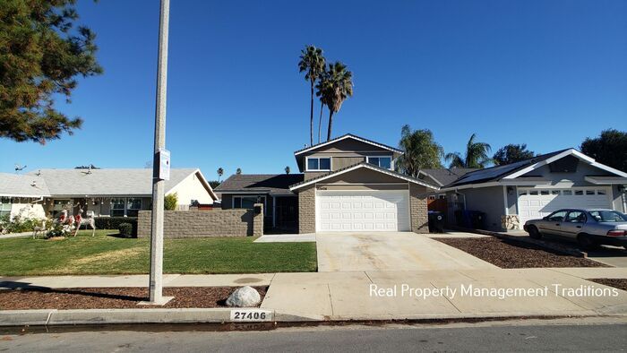 27406 Fairport Ave in Santa Clarita, CA - Building Photo