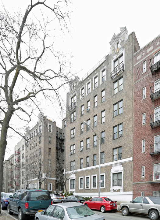 Park Lane Court in Bronx, NY - Foto de edificio