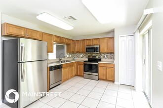 7529 Maroon Peak Dr in Ruskin, FL - Building Photo - Building Photo