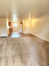 12480 SW Gingham Ln in Beaverton, OR - Building Photo - Building Photo