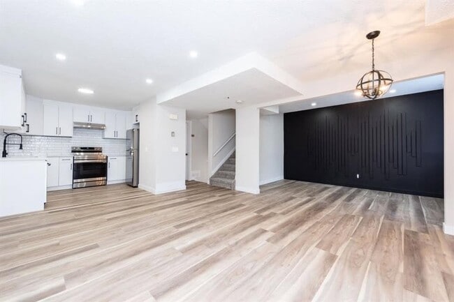 property at 3800 Fonda Way SE