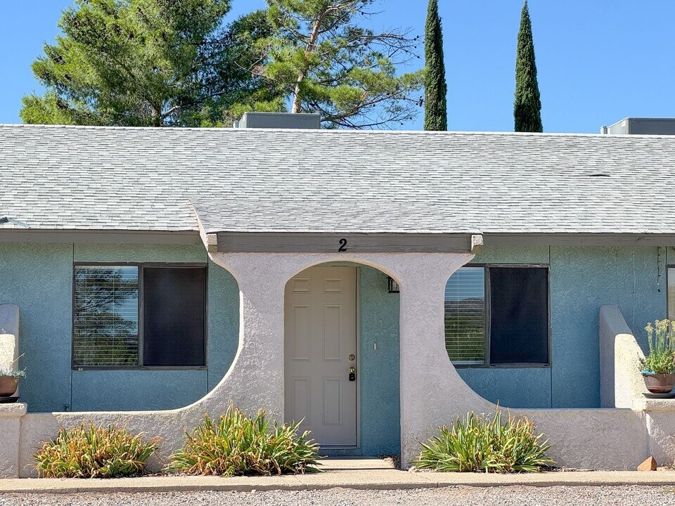 942 Red Tail Hawk Dr in Clarkdale, AZ - Building Photo