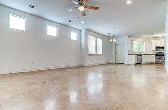 3301 Thomas Kincheon St in Austin, TX - Building Photo - Building Photo