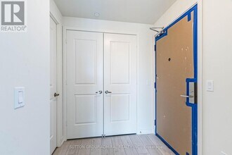 38 Annie Craig Dr in Toronto, ON - Building Photo - Building Photo