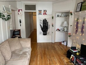 1305 Commonwealth Ave, Unit 1 in Boston, MA - Building Photo - Building Photo