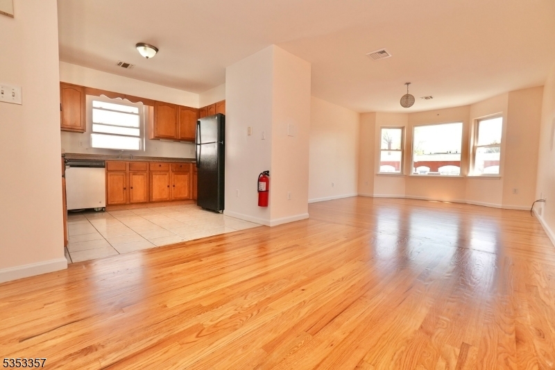 22 Wakeman Ave in Newark, NJ - Building Photo