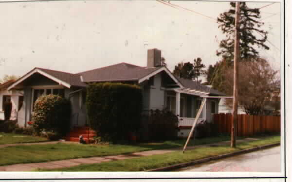 1112 Palm Dr in Burlingame, CA - Foto de edificio