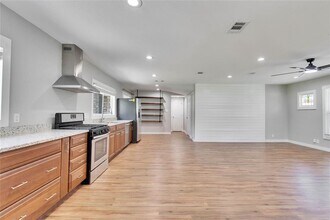11409 Hunters Ln in Austin, TX - Building Photo - Building Photo