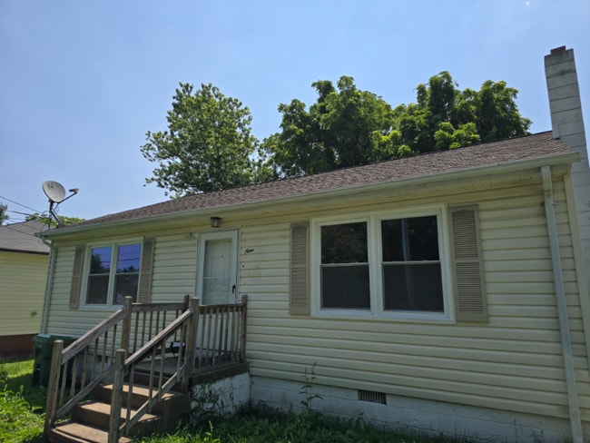 property at 5 N Fern Ave