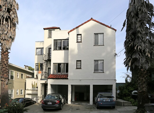 927 Bayview Ave in Oakland, CA - Foto de edificio - Building Photo