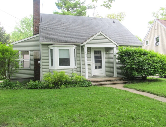 property at 1324 Waverly Dr