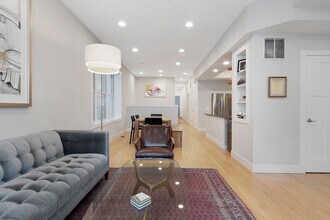 4532 N Damen Ave in Chicago, IL - Building Photo - Building Photo