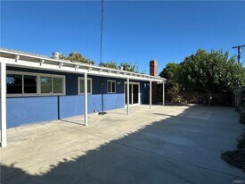 7827 Maynard Ave in Los Angeles, CA - Building Photo