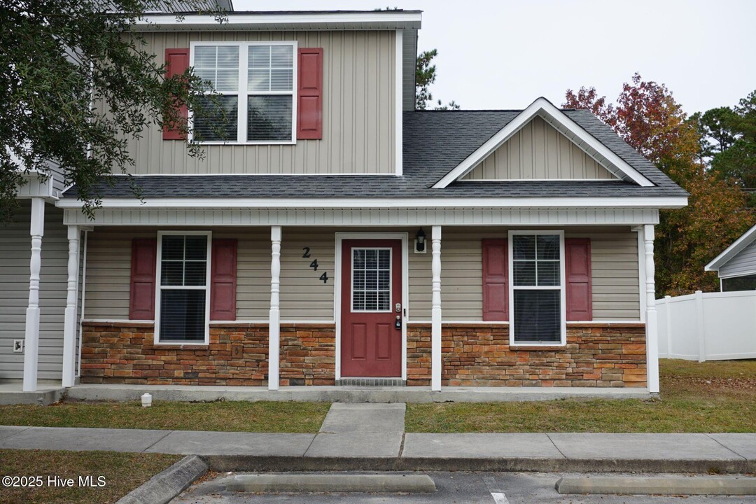 244 Caldwell Loop in Jacksonville, NC - Building Photo