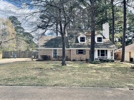 102 Riverbend Dr in Jackson, MS - Building Photo